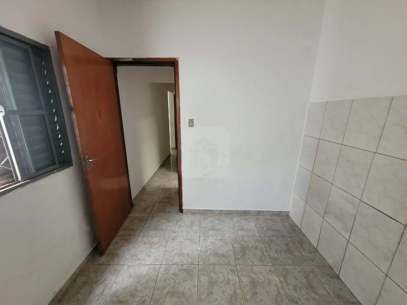 Alugar Casa / Padrão em Uberlândia R$ 990,00 - Foto 13