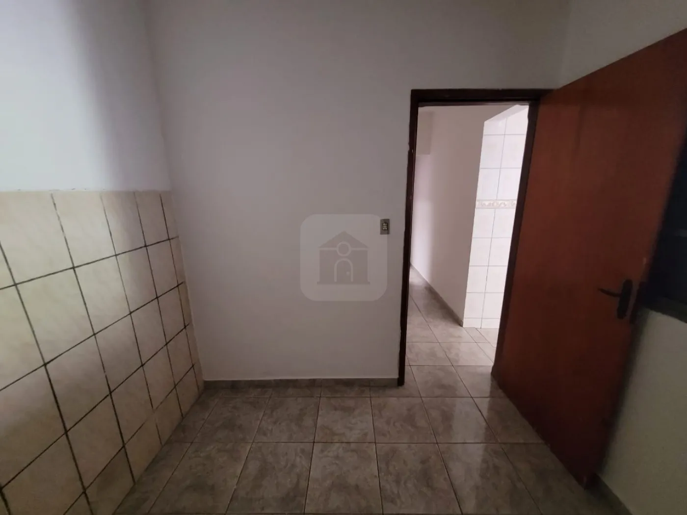 Alugar Casa / Padrão em Uberlândia R$ 990,00 - Foto 11
