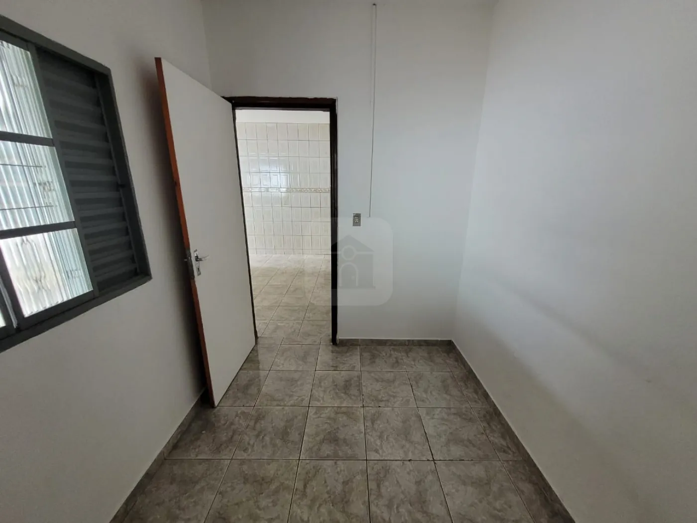 Alugar Casa / Padrão em Uberlândia R$ 990,00 - Foto 8