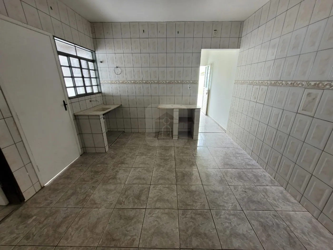 Alugar Casa / Padrão em Uberlândia R$ 990,00 - Foto 6