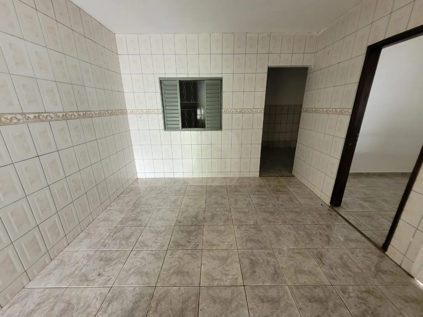 Alugar Casa / Padrão em Uberlândia R$ 990,00 - Foto 5