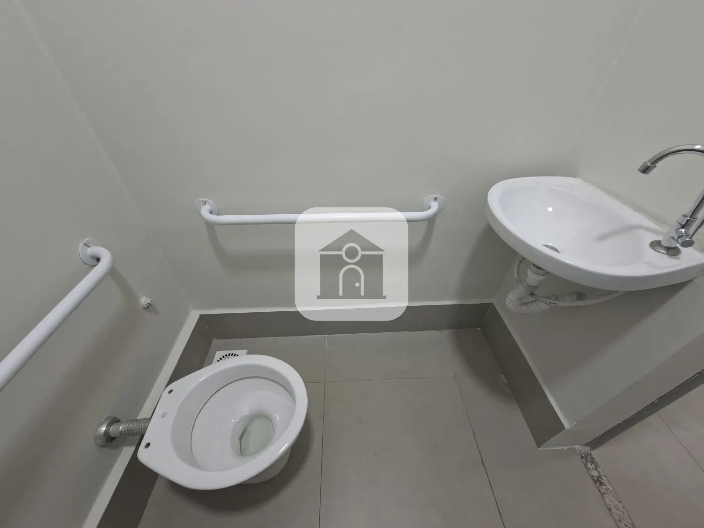 Alugar Comercial / Loja em Uberlândia R$ 3.500,00 - Foto 6