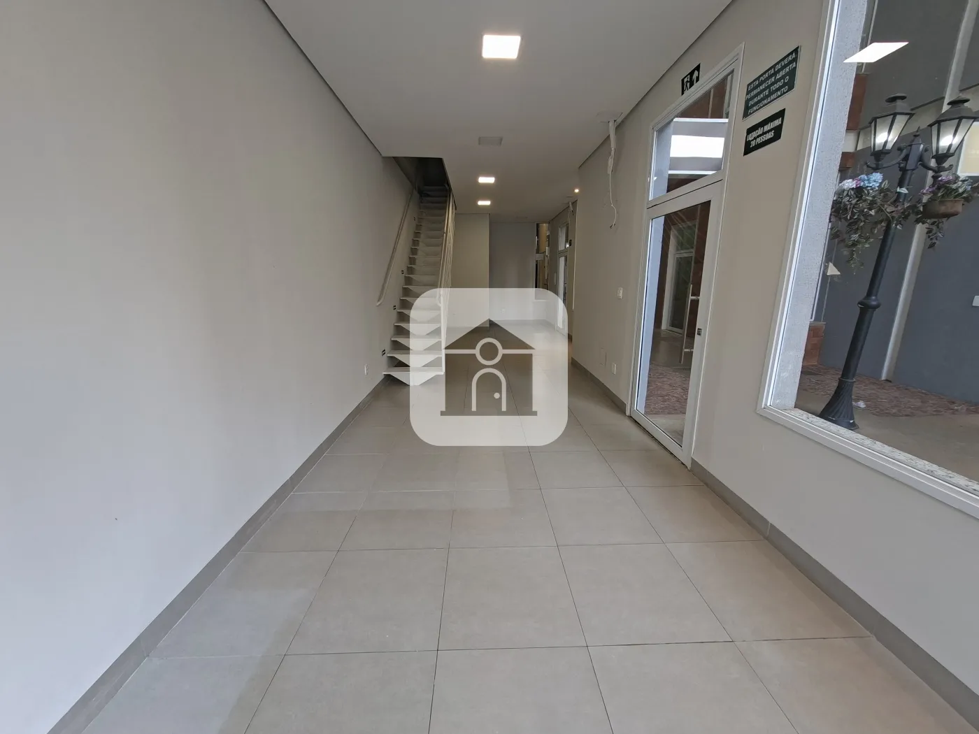 Alugar Comercial / Loja em Uberlândia R$ 5.100,00 - Foto 4