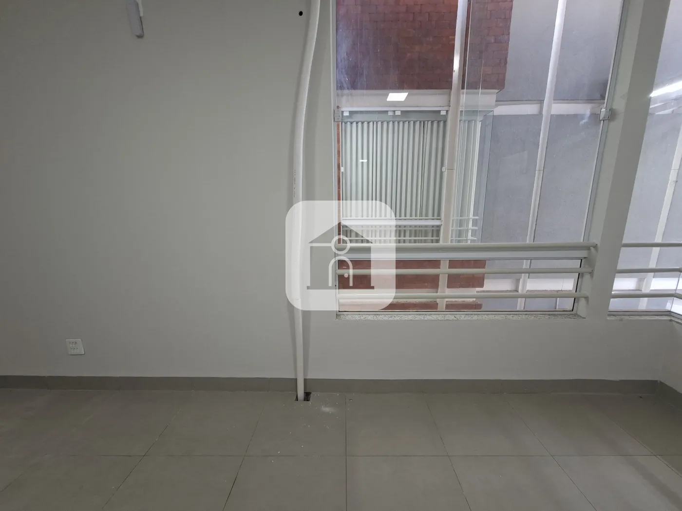 Alugar Comercial / Loja em Uberlândia R$ 5.100,00 - Foto 12
