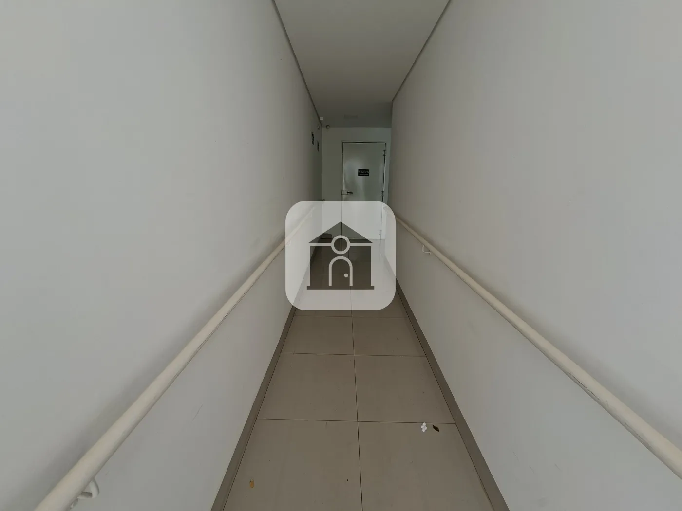Alugar Apartamento / Padrão em Uberlândia R$ 5.000,00 - Foto 2