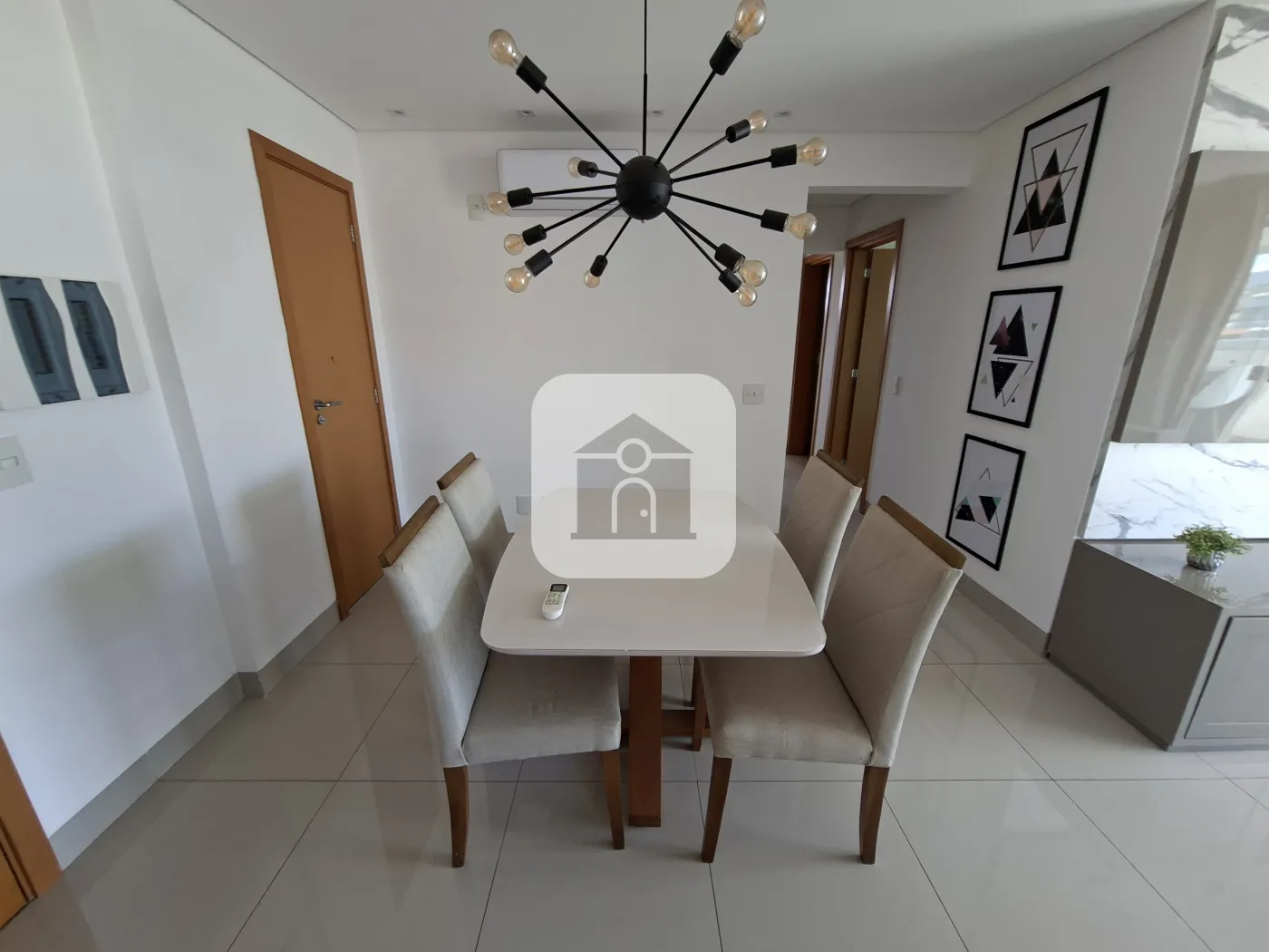 Alugar Apartamento / Padrão em Uberlândia R$ 5.000,00 - Foto 6