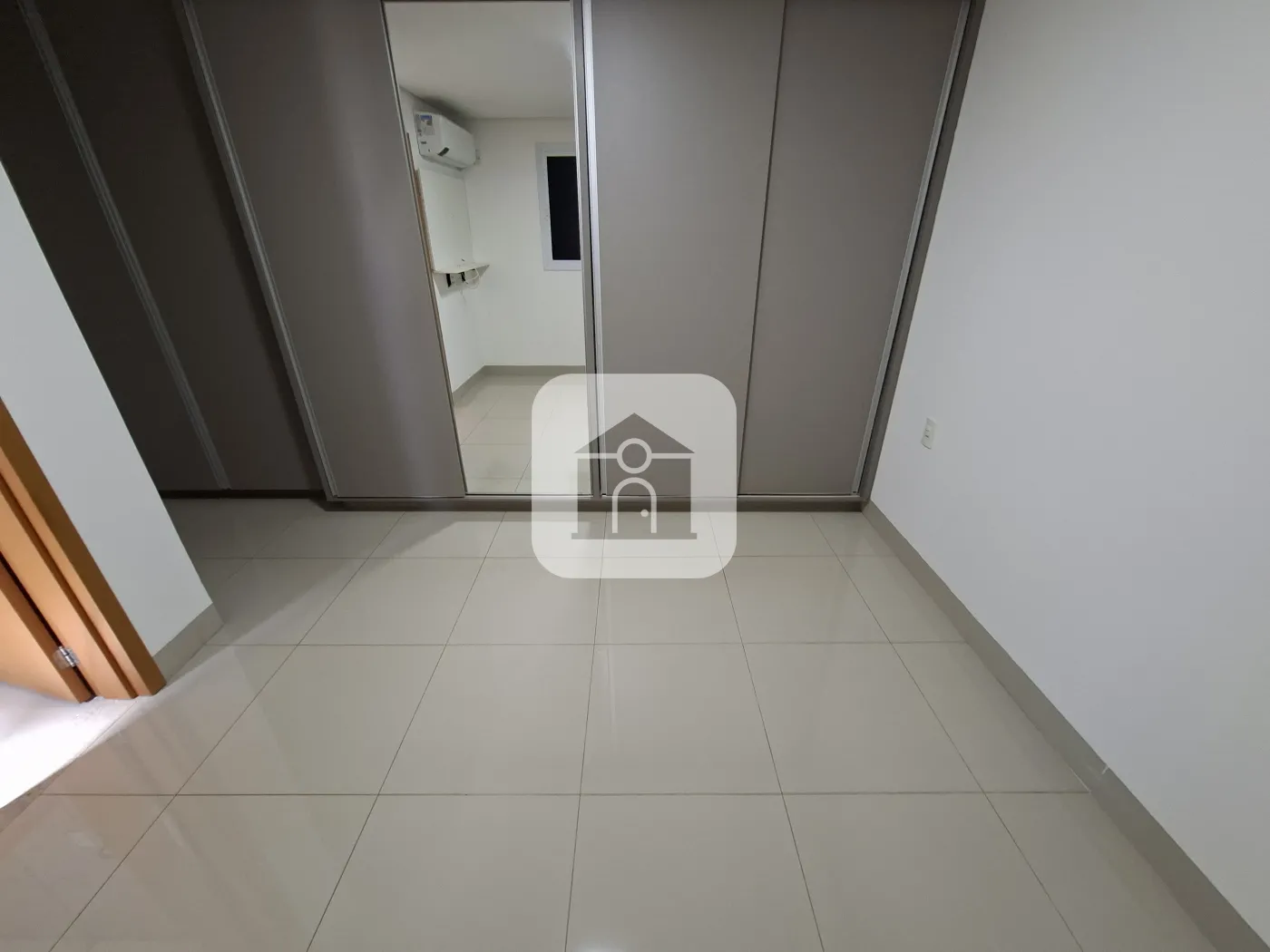 Alugar Apartamento / Padrão em Uberlândia R$ 5.000,00 - Foto 16