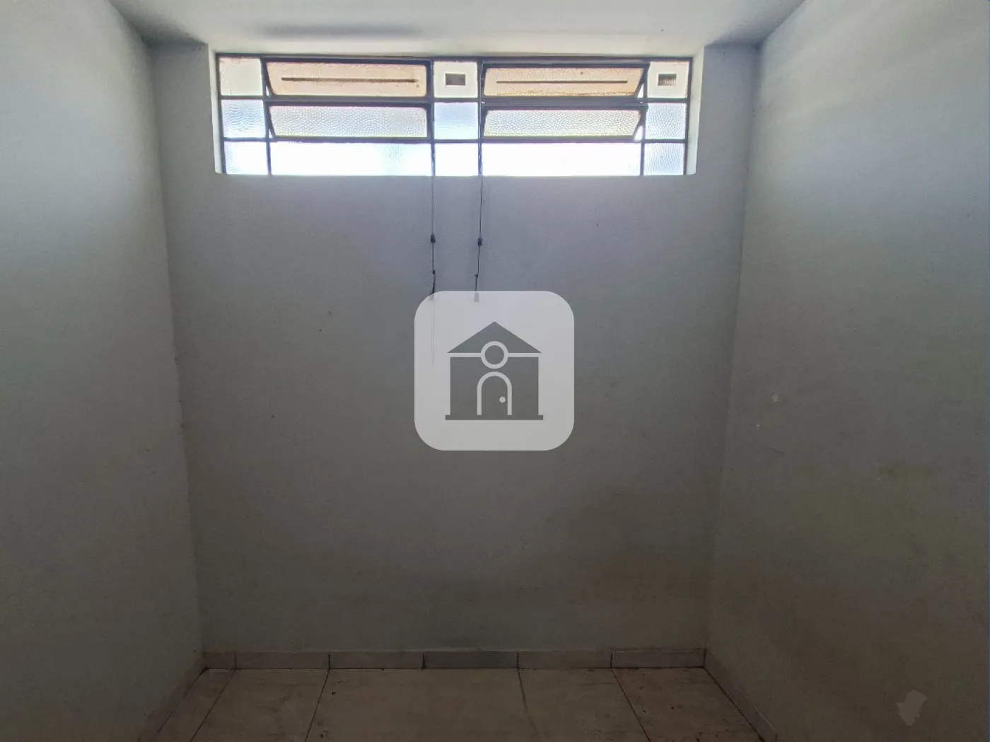 Alugar Casa / Padrão em Uberlândia R$ 1.100,00 - Foto 6