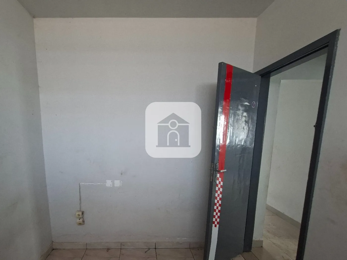 Alugar Casa / Padrão em Uberlândia R$ 1.100,00 - Foto 7