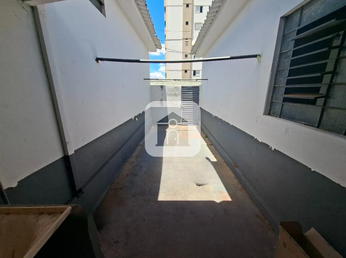 Alugar Casa / Padrão em Uberlândia R$ 1.100,00 - Foto 9