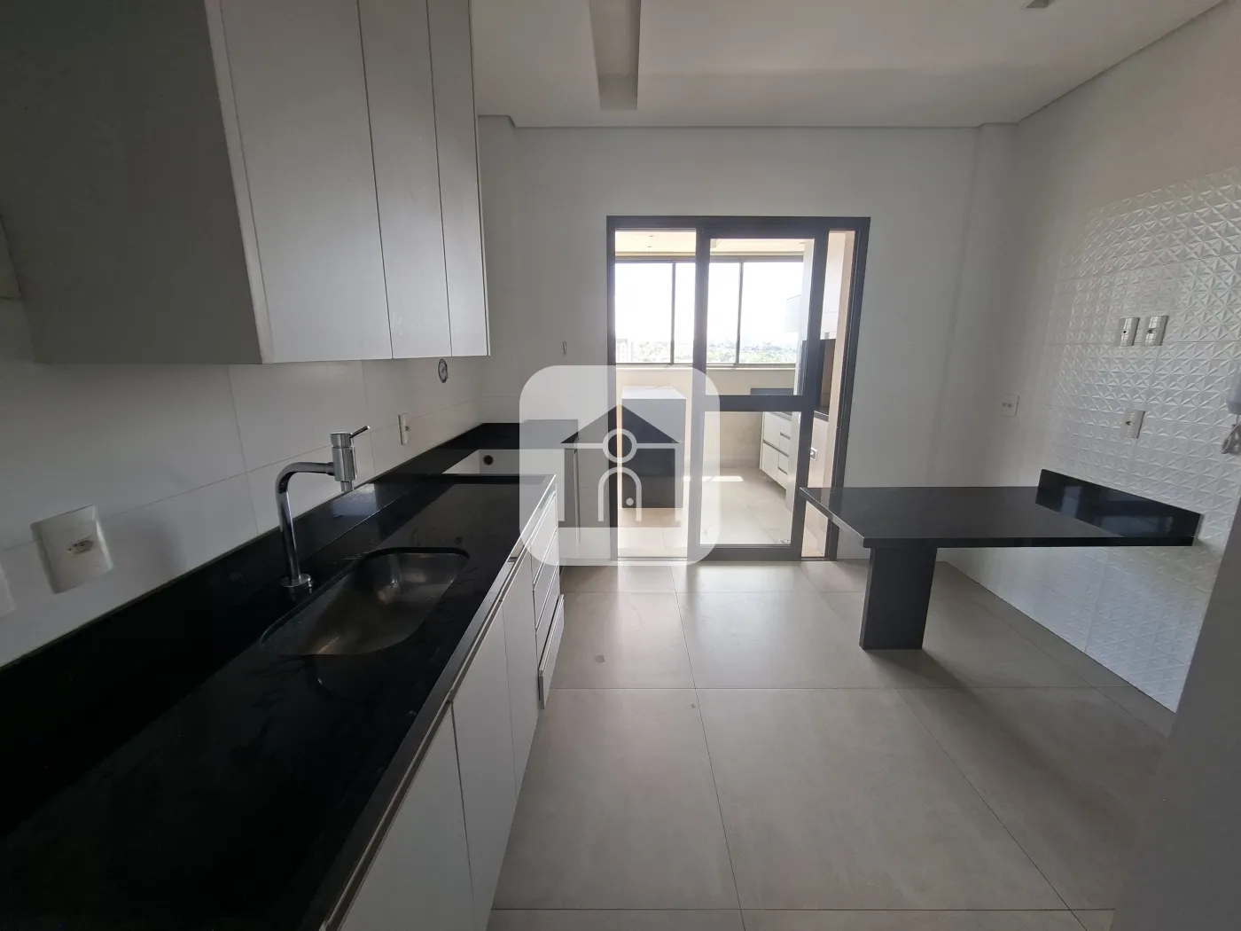 Alugar Apartamento / Padrão em Uberlândia R$ 7.300,00 - Foto 5