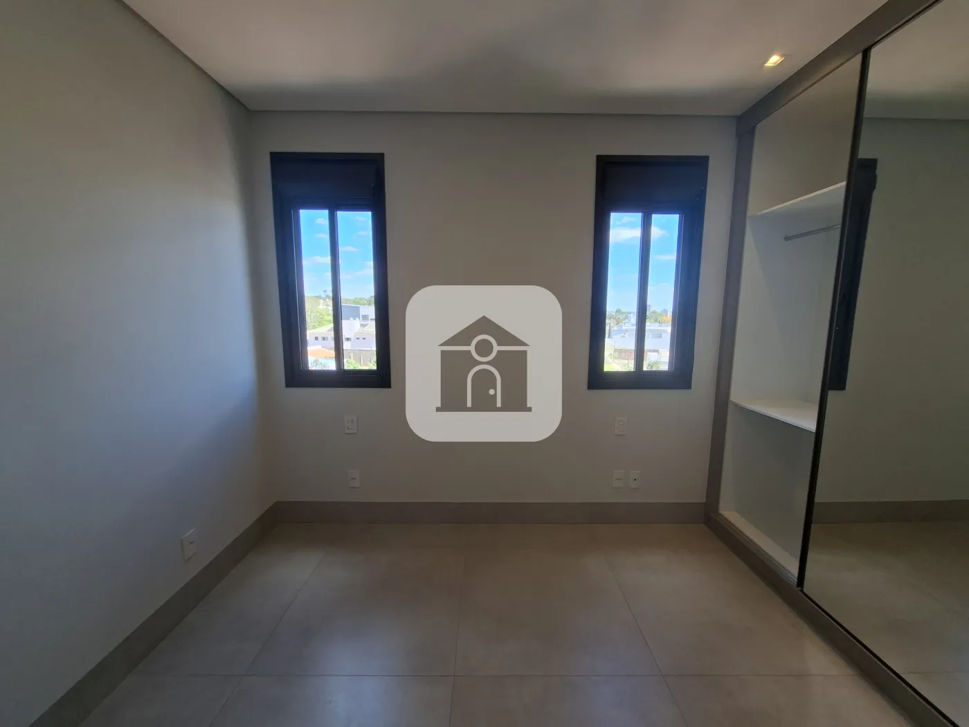 Alugar Apartamento / Padrão em Uberlândia R$ 7.300,00 - Foto 17