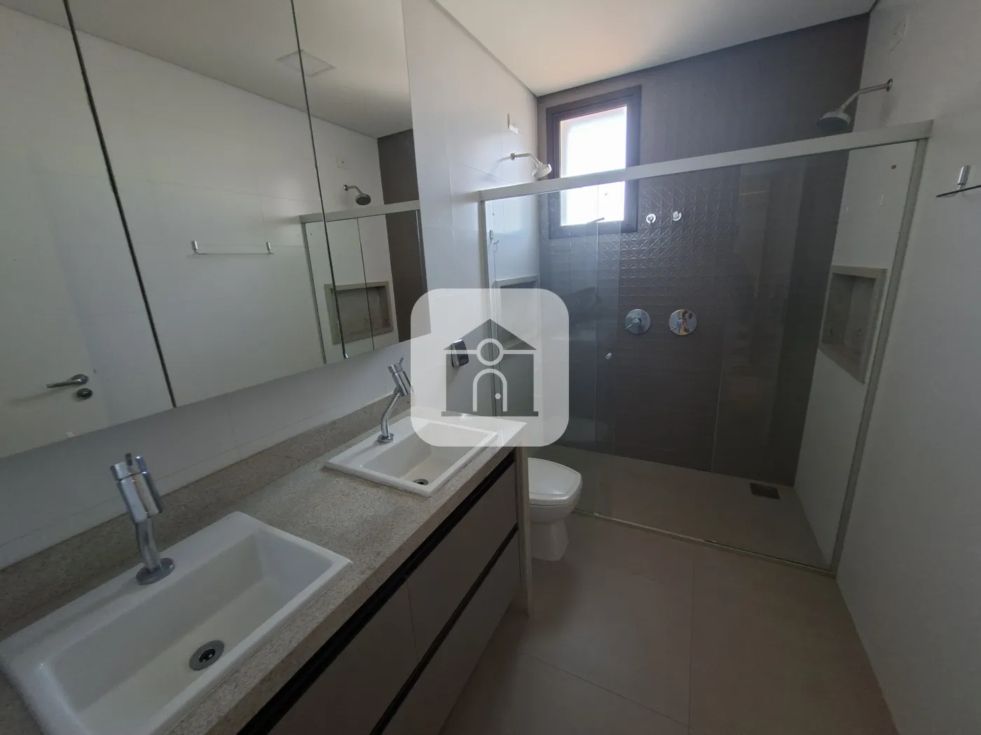 Alugar Apartamento / Padrão em Uberlândia R$ 7.300,00 - Foto 23