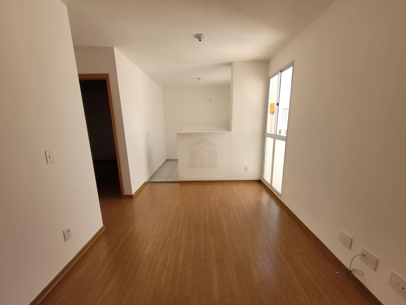 Alugar Apartamento / Padrão em Uberlândia R$ 1.100,00 - Foto 4
