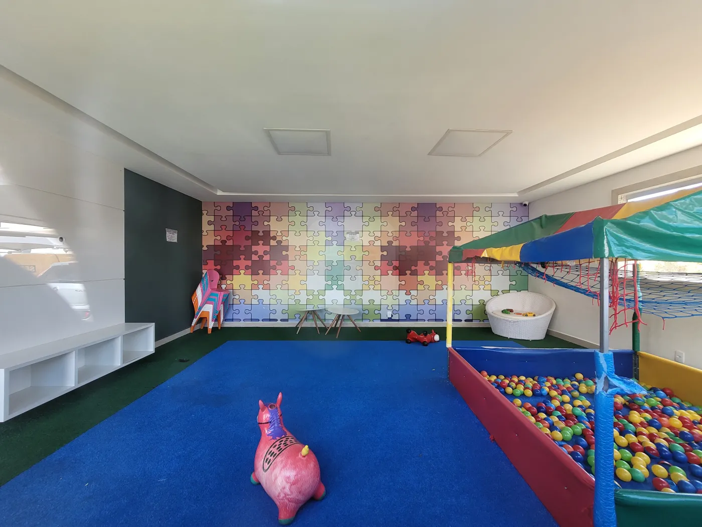 Alugar Apartamento / Padrão em Uberlândia R$ 1.100,00 - Foto 14