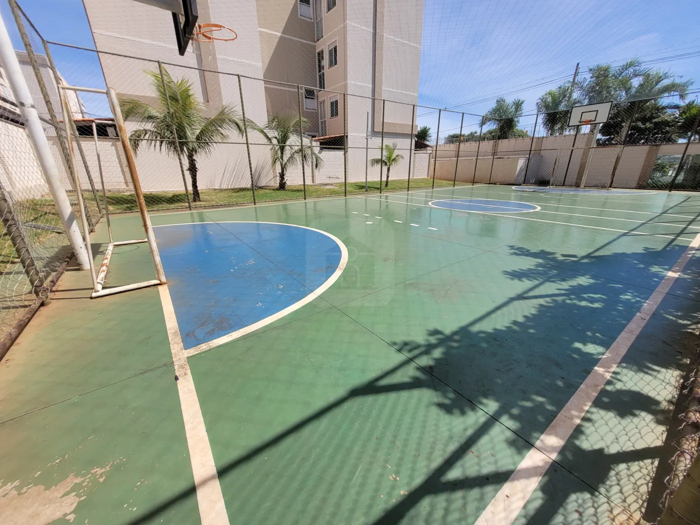 Alugar Apartamento / Padrão em Uberlândia R$ 1.100,00 - Foto 17