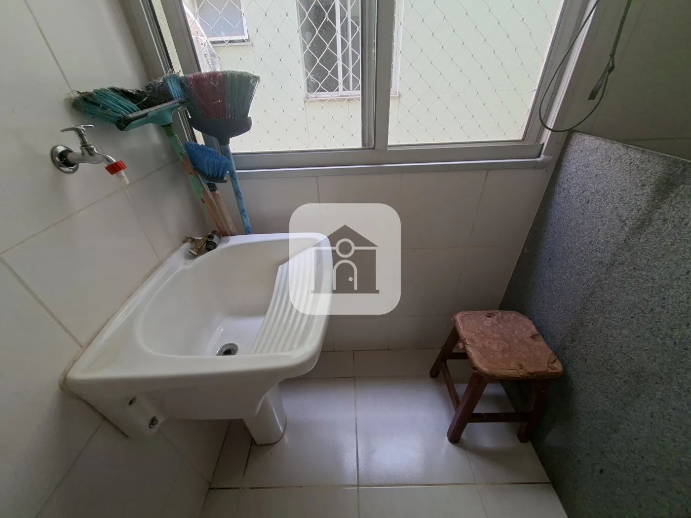 Alugar Apartamento / Padrão em Uberlândia R$ 1.300,00 - Foto 9