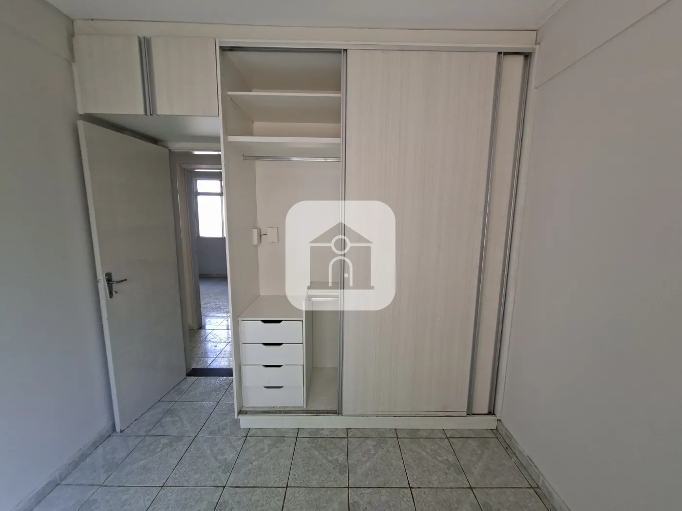 Alugar Apartamento / Padrão em Uberlândia R$ 850,00 - Foto 8