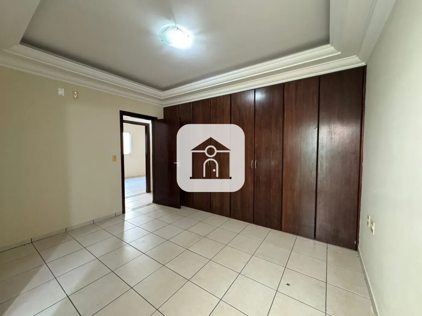 Alugar Casa / Padrão em Uberlândia R$ 3.000,00 - Foto 12