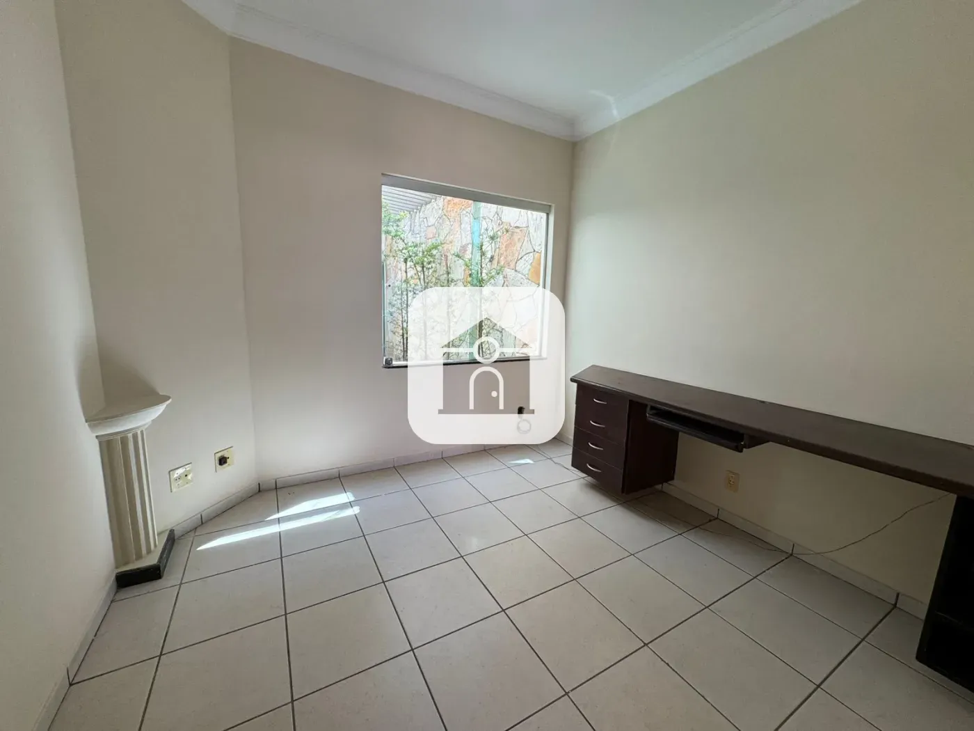 Alugar Casa / Padrão em Uberlândia R$ 3.000,00 - Foto 9