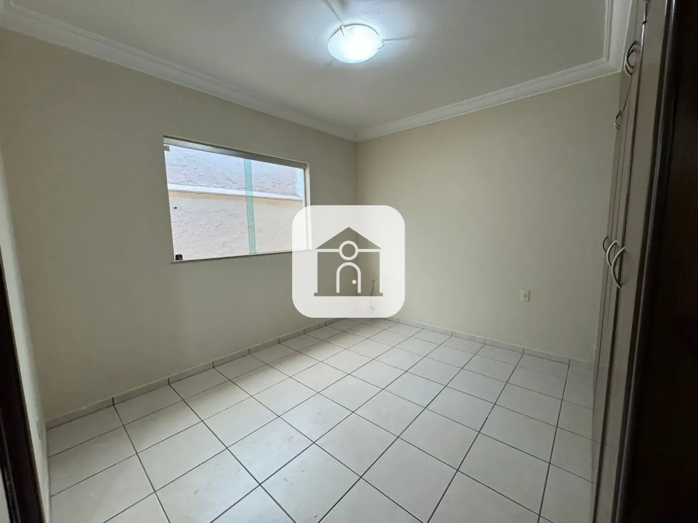 Alugar Casa / Padrão em Uberlândia R$ 3.000,00 - Foto 15
