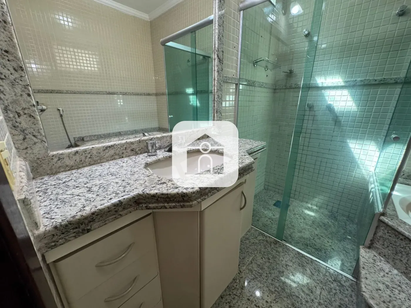 Alugar Casa / Padrão em Uberlândia R$ 3.000,00 - Foto 20