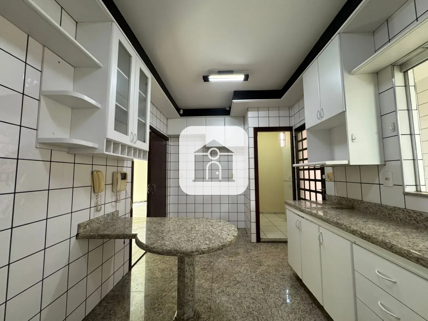 Alugar Casa / Padrão em Uberlândia R$ 3.000,00 - Foto 22