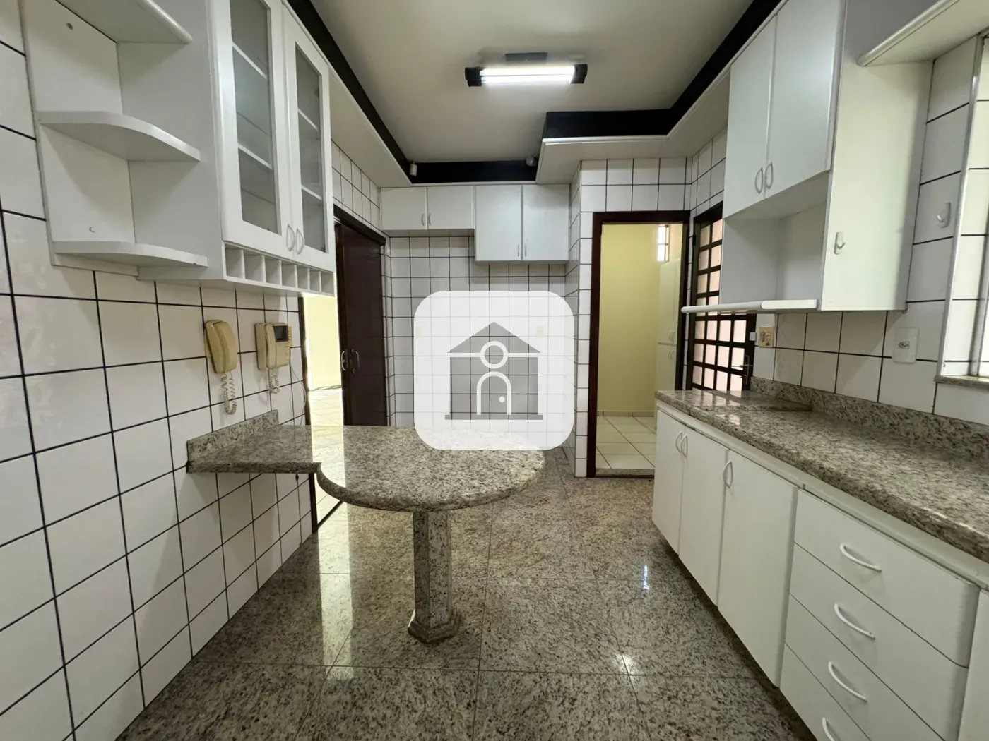 Alugar Casa / Padrão em Uberlândia R$ 3.000,00 - Foto 23