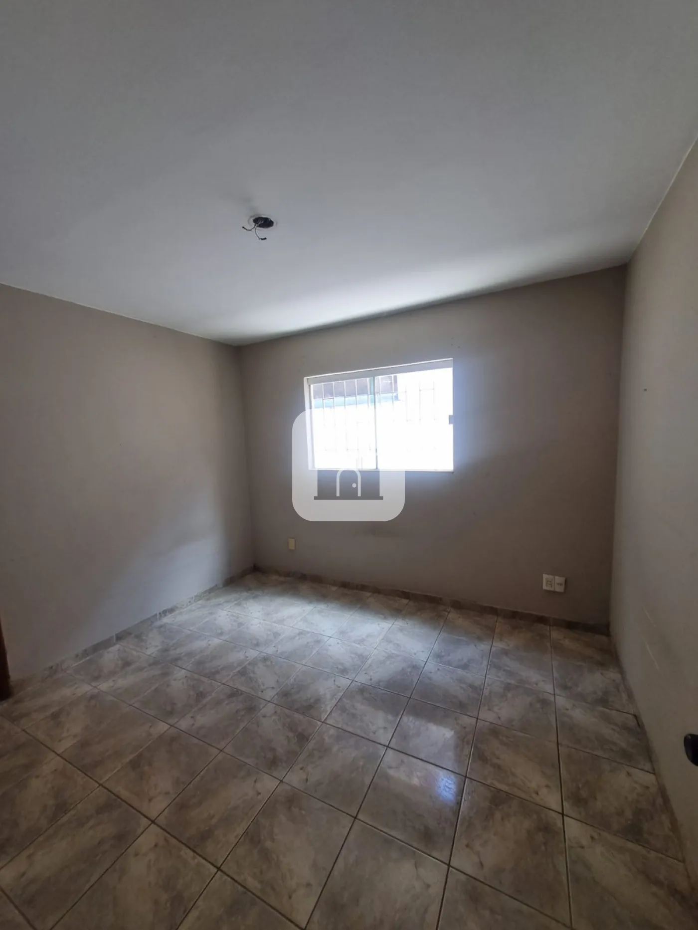 Alugar Casa / Padrão em Uberlândia R$ 1.200,00 - Foto 9