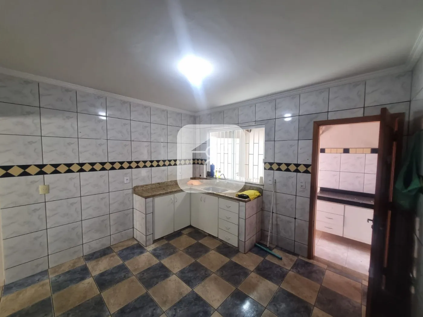Alugar Casa / Padrão em Uberlândia R$ 1.200,00 - Foto 16