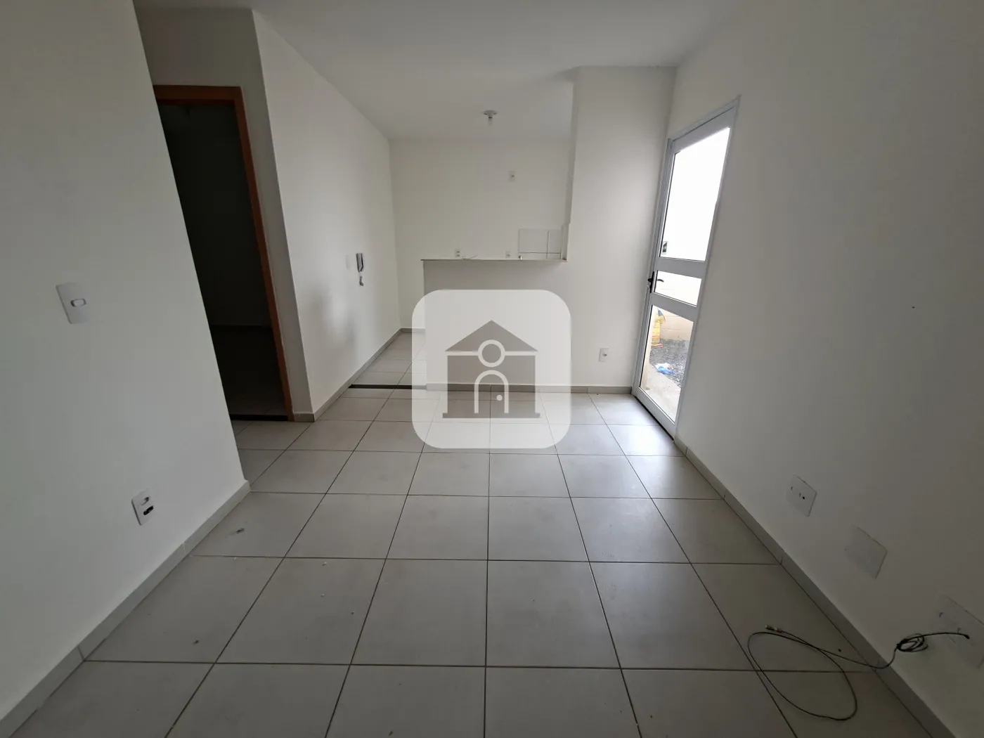 Alugar Apartamento / Padrão em Uberlândia R$ 950,00 - Foto 3