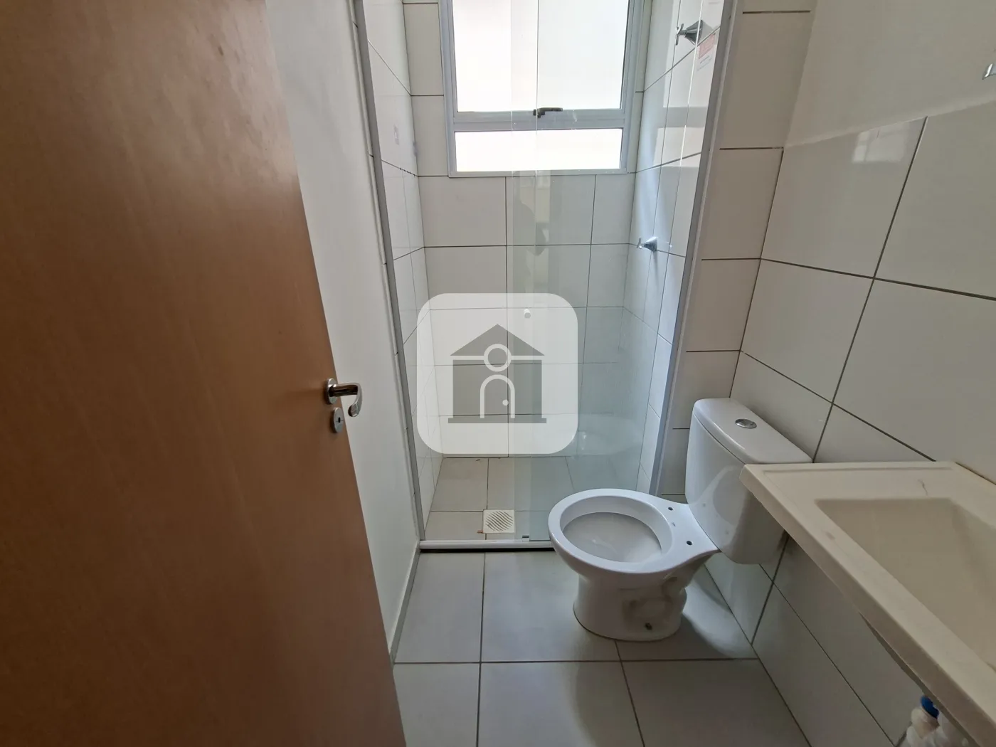 Alugar Apartamento / Padrão em Uberlândia R$ 950,00 - Foto 7