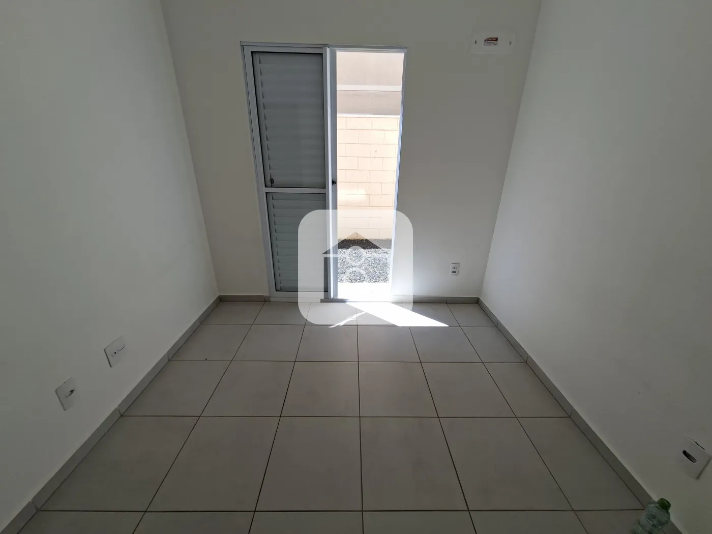 Alugar Apartamento / Padrão em Uberlândia R$ 950,00 - Foto 11