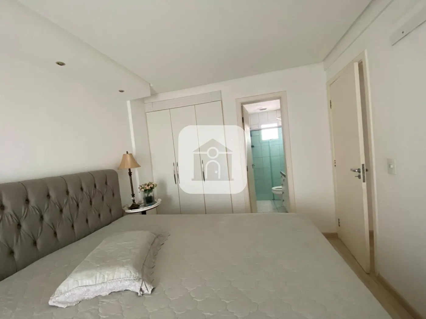 Alugar Apartamento / Padrão em Uberlândia R$ 3.900,00 - Foto 13