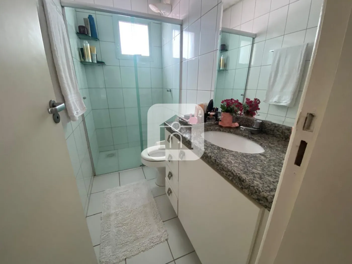 Alugar Apartamento / Padrão em Uberlândia R$ 3.900,00 - Foto 14