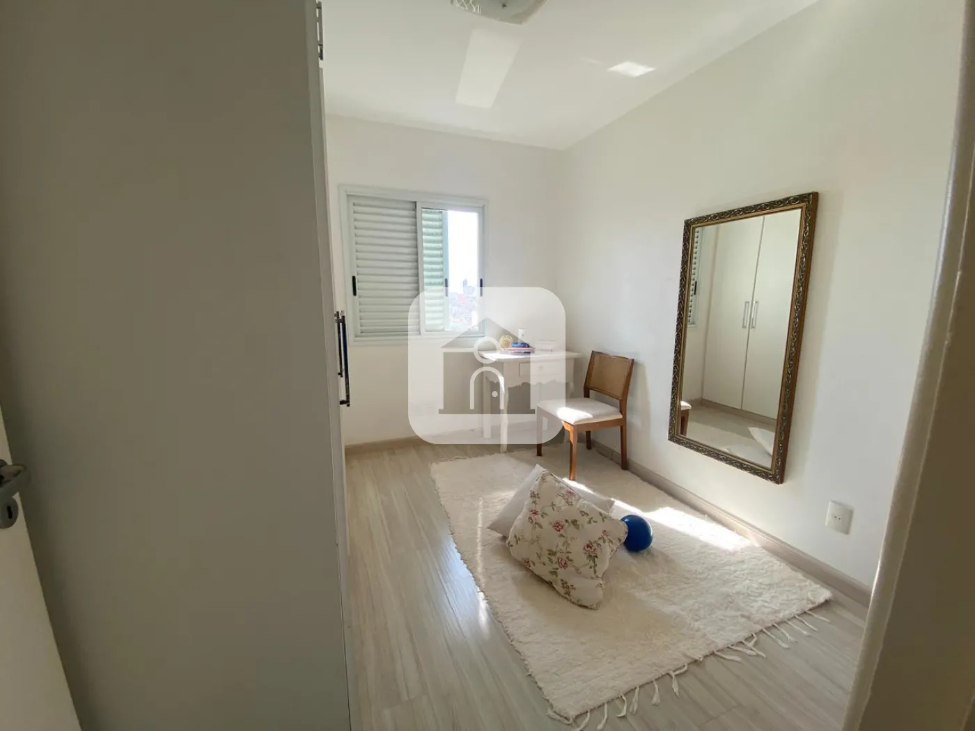 Alugar Apartamento / Padrão em Uberlândia R$ 3.900,00 - Foto 17