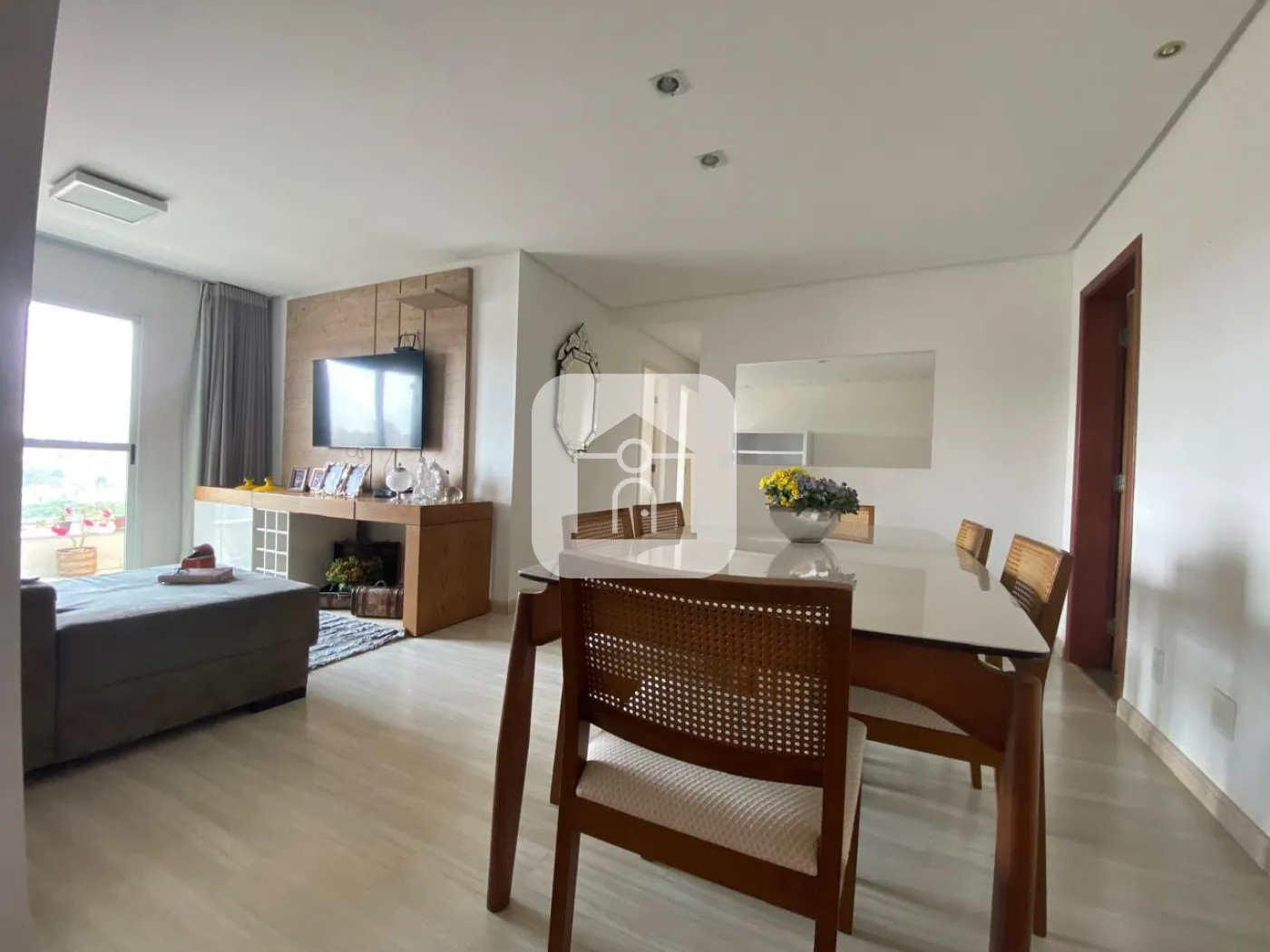 Alugar Apartamento / Padrão em Uberlândia R$ 3.900,00 - Foto 7