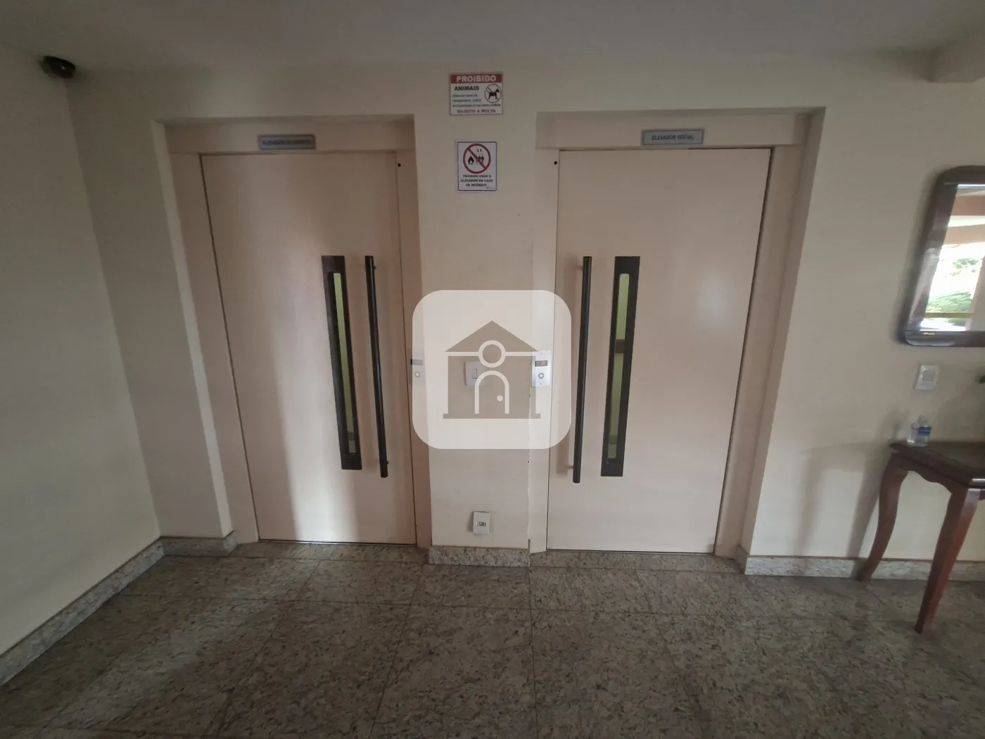 Alugar Apartamento / Padrão em Uberlândia R$ 3.200,00 - Foto 2