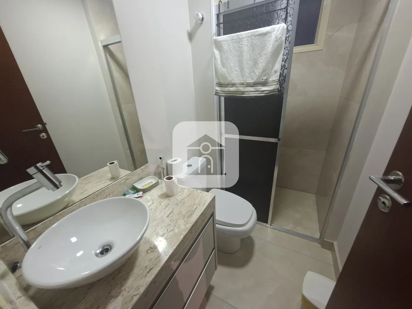 Alugar Apartamento / Padrão em Uberlândia R$ 3.200,00 - Foto 14