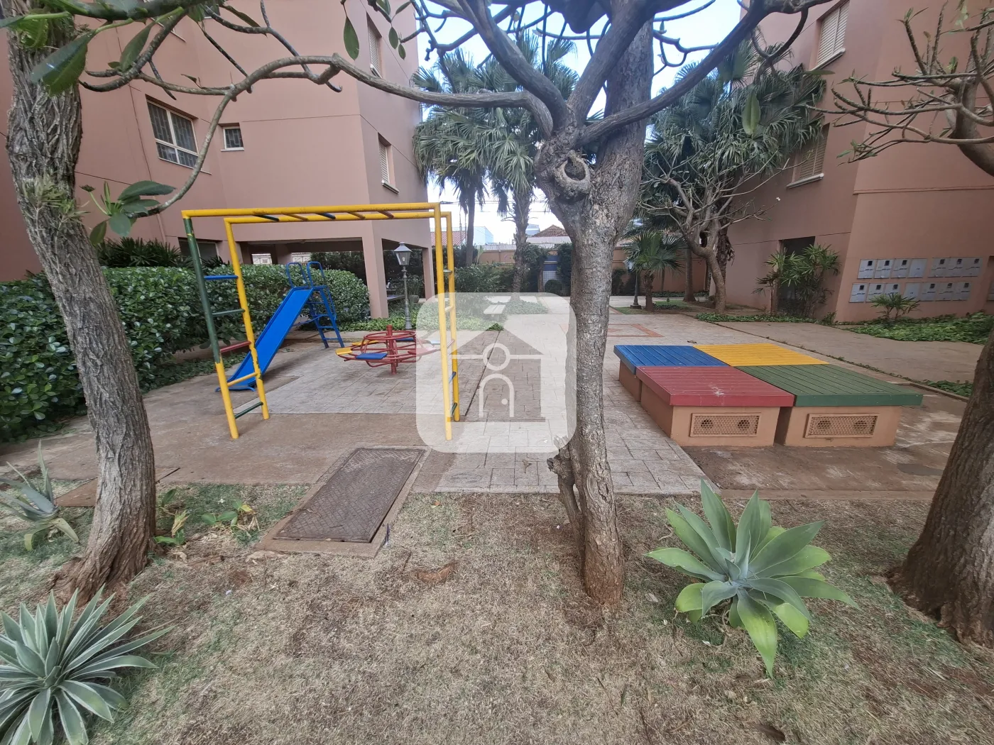 Alugar Apartamento / Padrão em Uberlândia R$ 3.200,00 - Foto 15