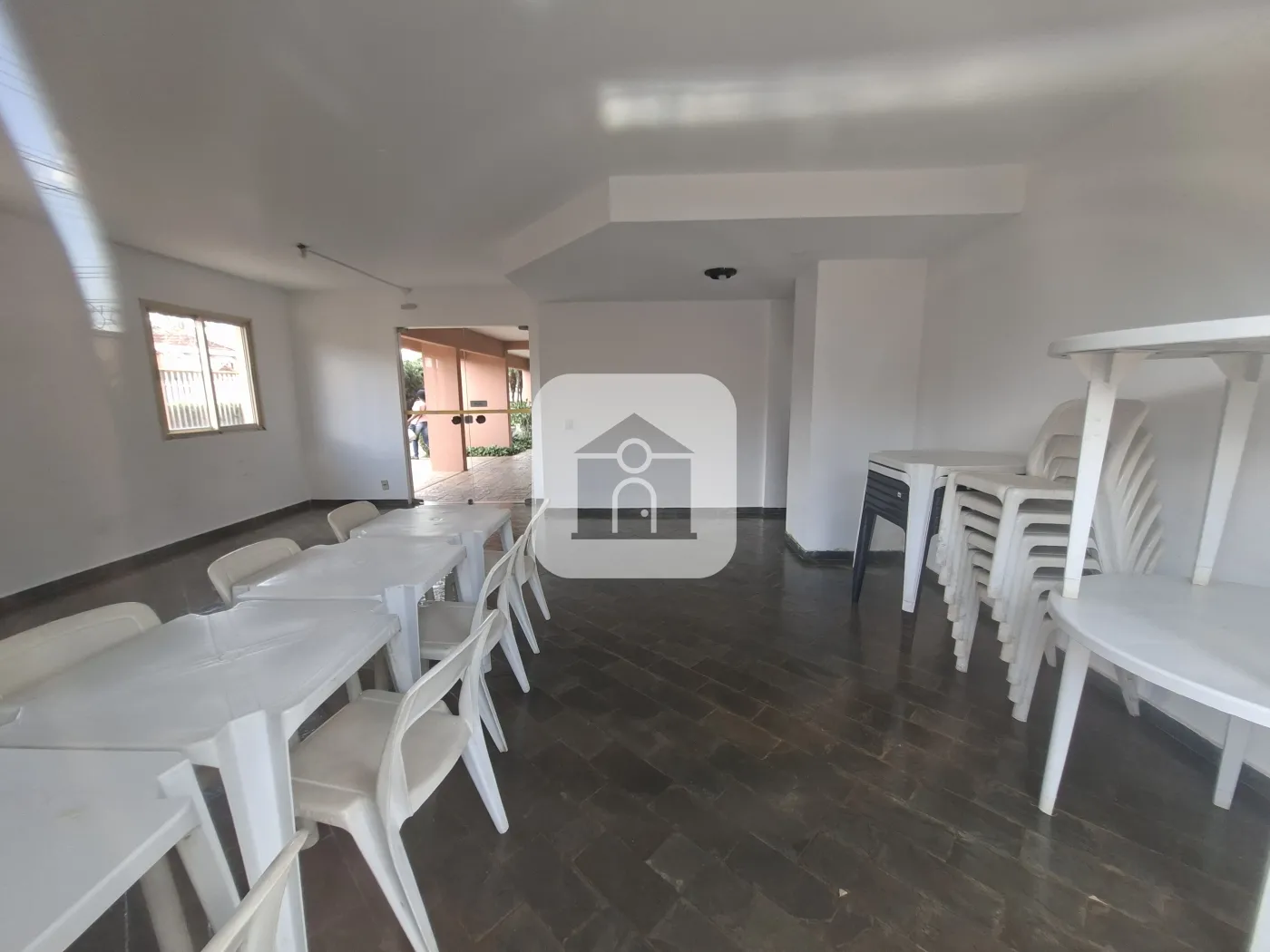 Alugar Apartamento / Padrão em Uberlândia R$ 3.200,00 - Foto 17