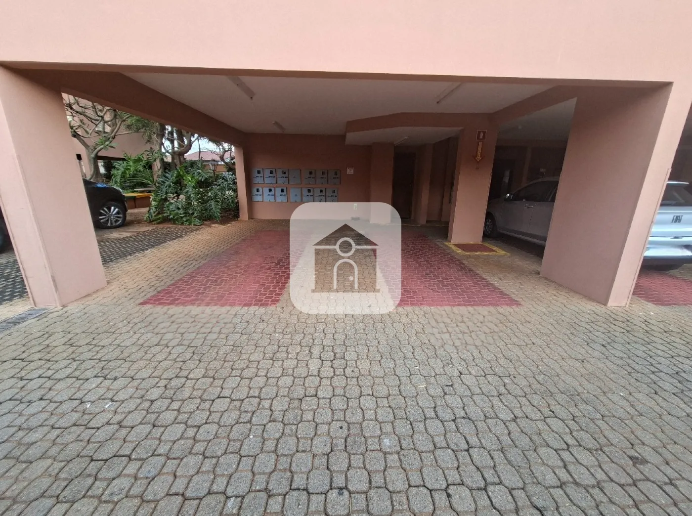 Alugar Apartamento / Padrão em Uberlândia R$ 3.200,00 - Foto 19