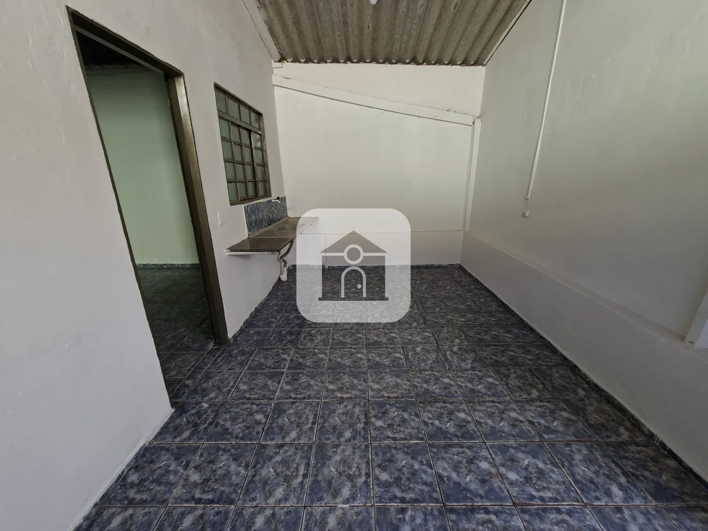 Alugar Casa / Padrão em Uberlândia R$ 1.100,00 - Foto 15