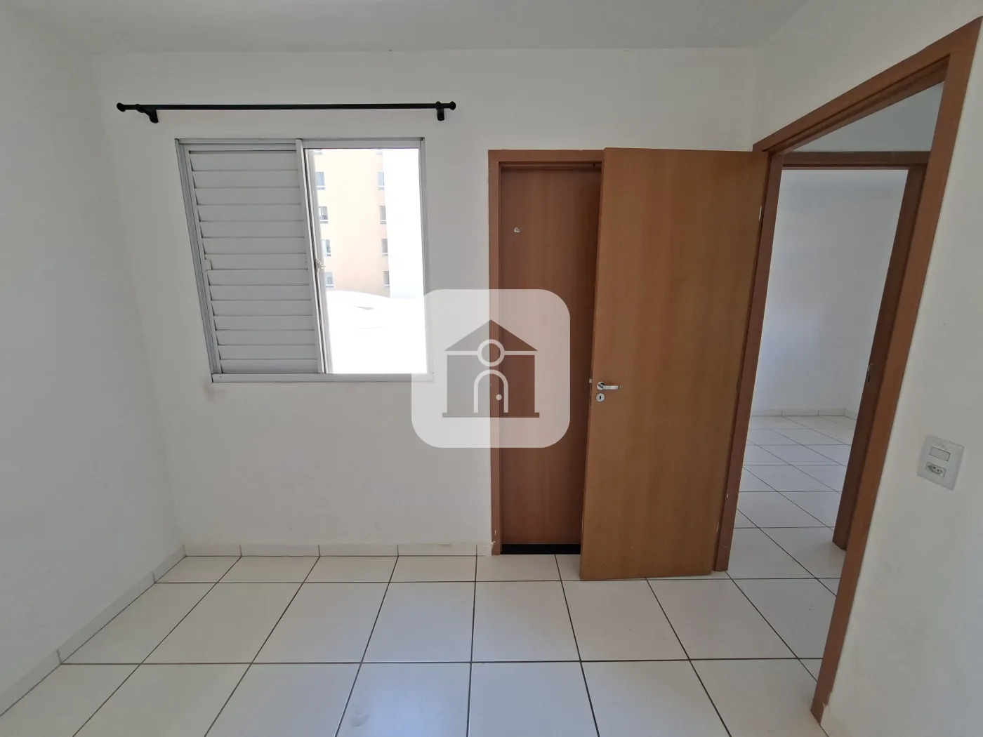 Alugar Apartamento / Padrão em Uberlândia R$ 1.100,00 - Foto 13