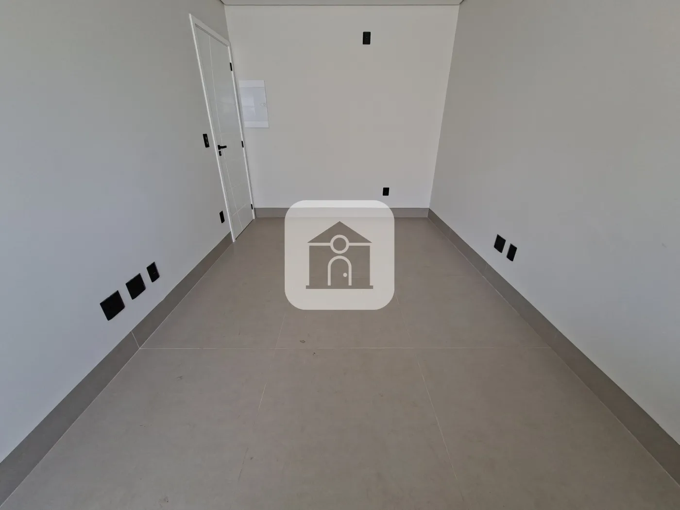 Alugar Apartamento / Padrão em Uberlândia R$ 2.200,00 - Foto 2