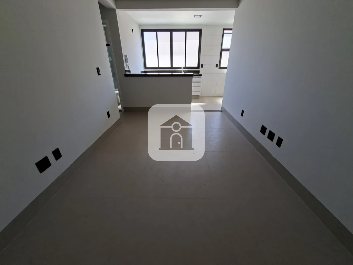 Alugar Apartamento / Padrão em Uberlândia R$ 2.200,00 - Foto 3