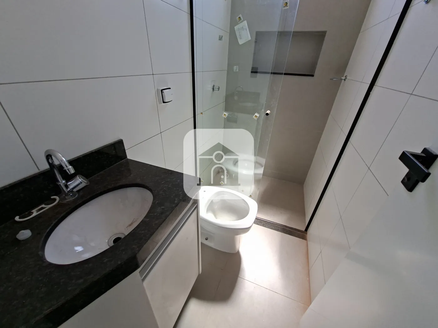 Alugar Apartamento / Padrão em Uberlândia R$ 2.200,00 - Foto 5