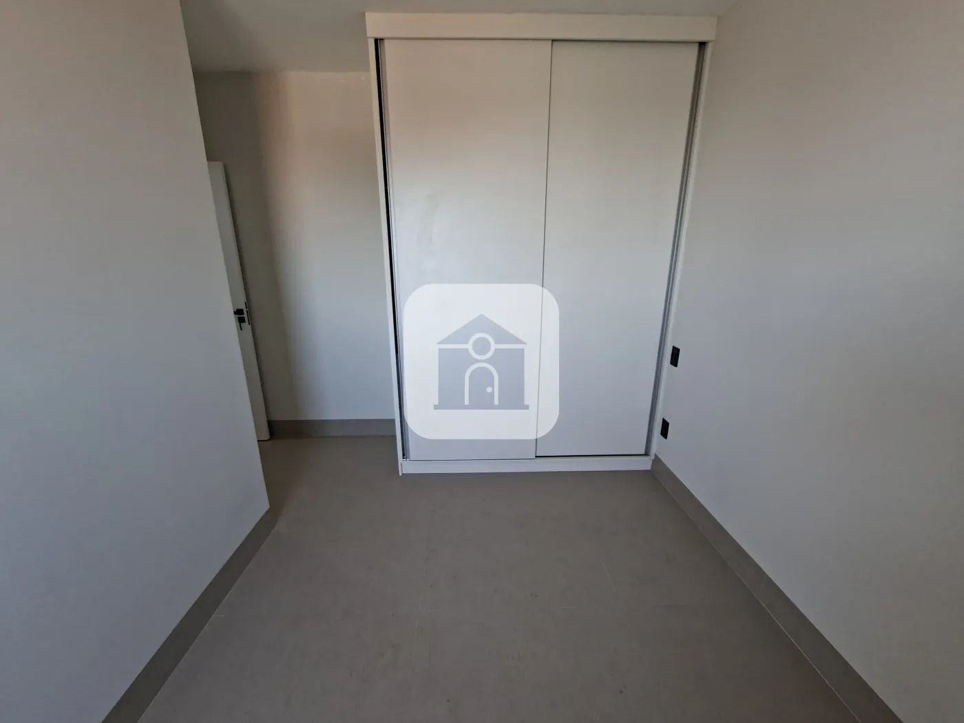 Alugar Apartamento / Padrão em Uberlândia R$ 2.200,00 - Foto 9