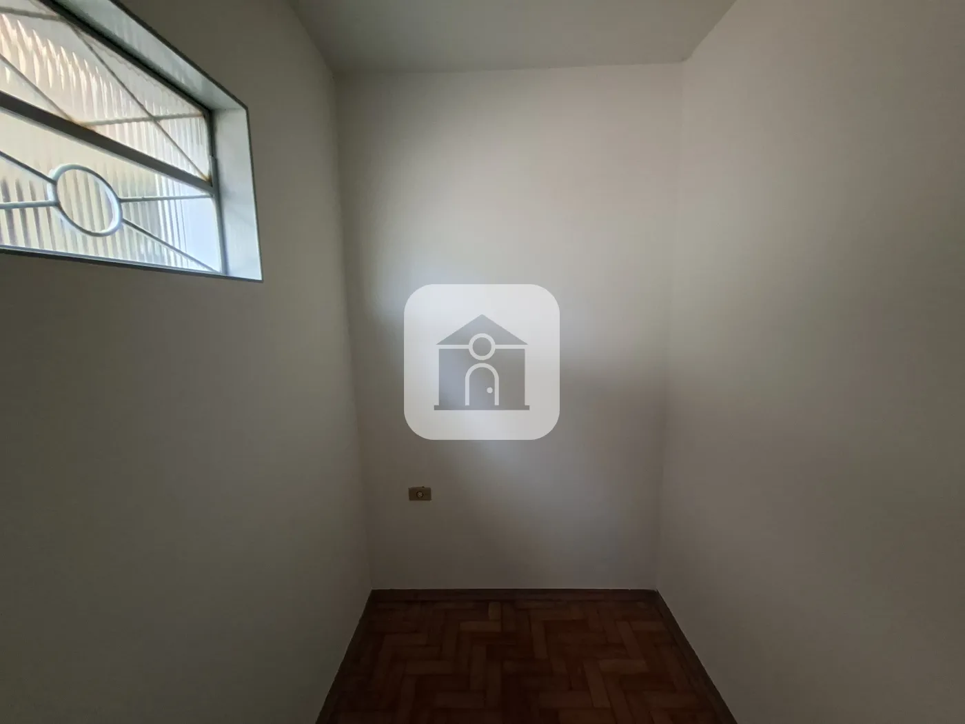 Alugar Apartamento / Padrão em Uberlândia R$ 1.500,00 - Foto 8