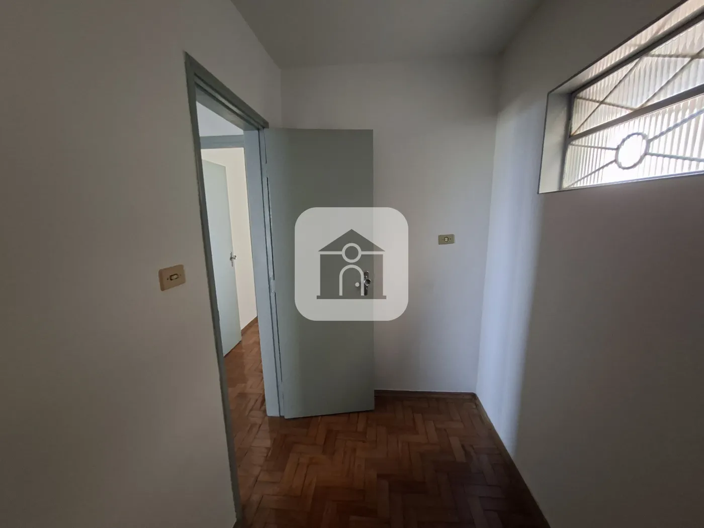 Alugar Apartamento / Padrão em Uberlândia R$ 1.500,00 - Foto 9